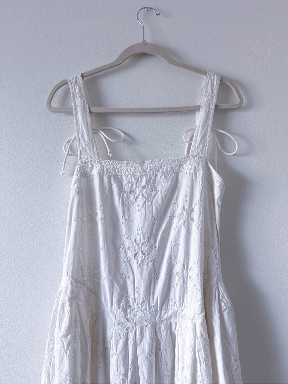 NWT Free People Primavera Eyelet Midi Dress in Size Small - Picture 6 of 9